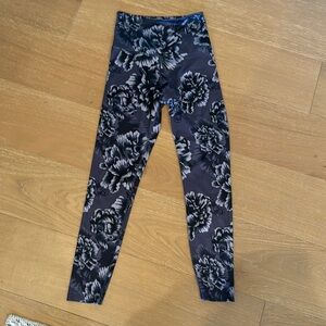 Beyond yoga leggings